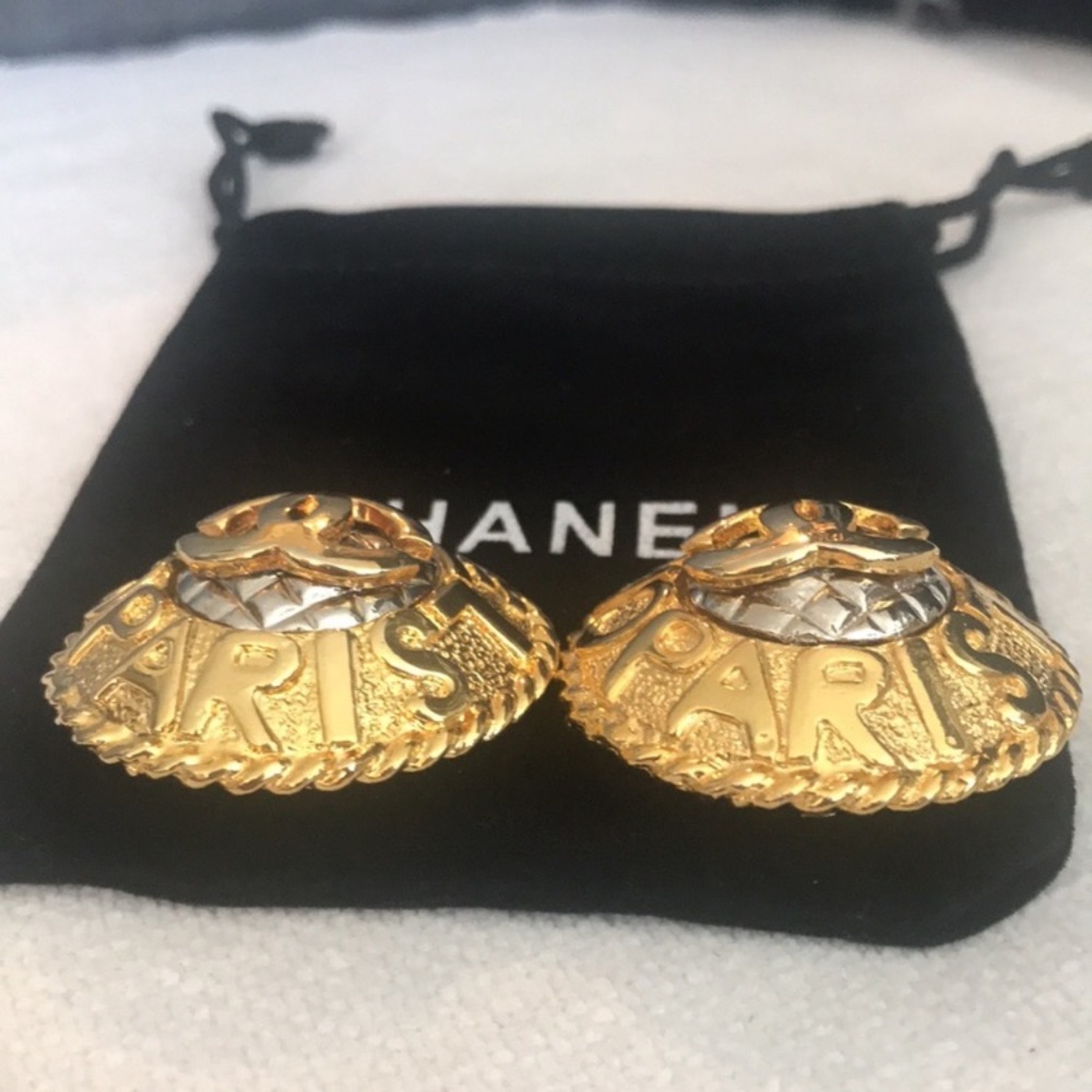 CHANEL Vintage Gold-Tone & Silver-Tone Clip On Earrings - Picture 7 of 13